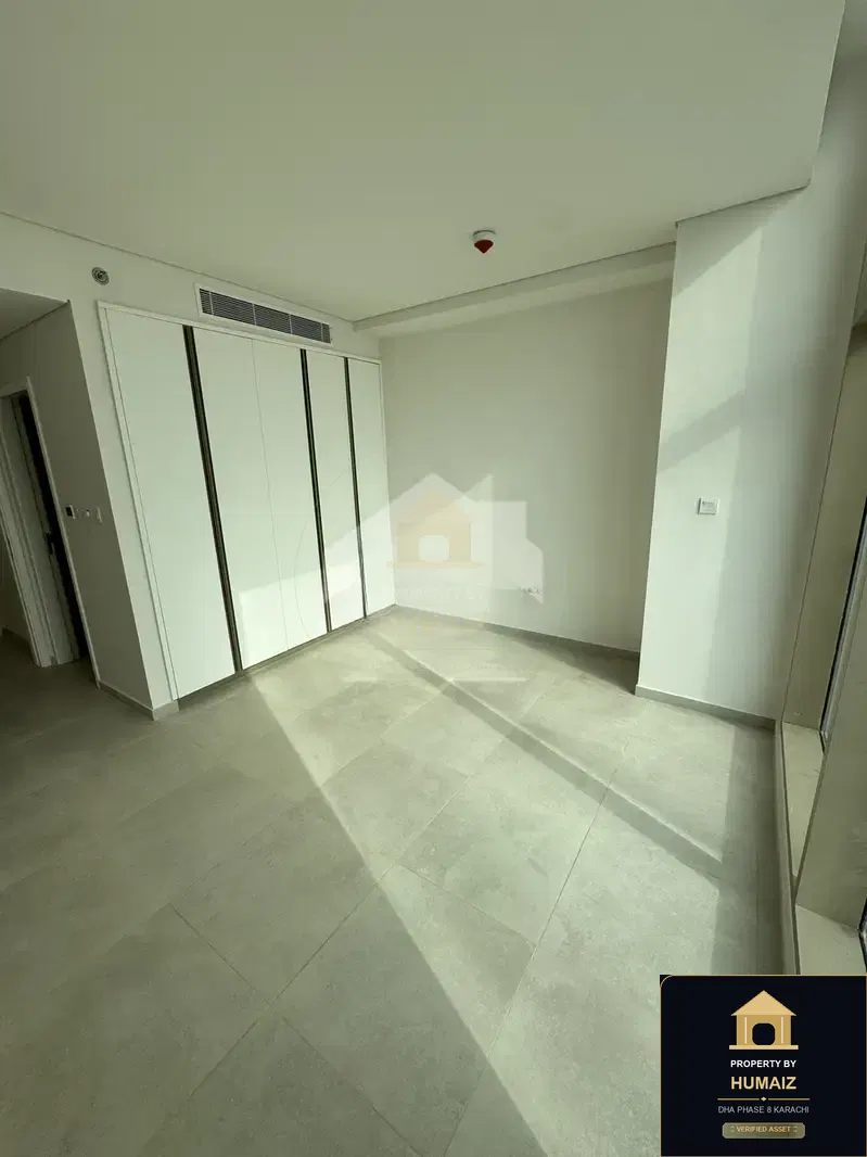 3-Bedroom Luxury Apartment (Sea Facing, 4 Bath, Suite 4) at Emaar Oceanfront For Rent in DHA Phase 8 Karachi — Photograph 18