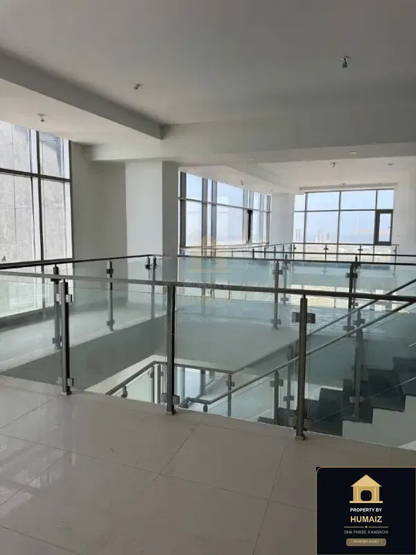 Luxury Penthouse Suite at Emaar Oceanfront For Sale in DHA Phase 8 Karachi — Photograph 15