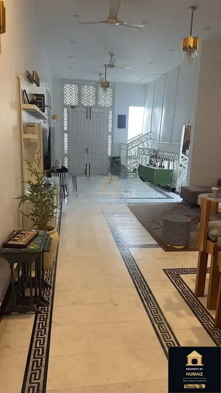 5-Bedroom Upper/Lower Portion (5 Bath, Unit 2) in DHA Phase 8 For Rent in DHA Phase 8 Karachi — Photograph 4