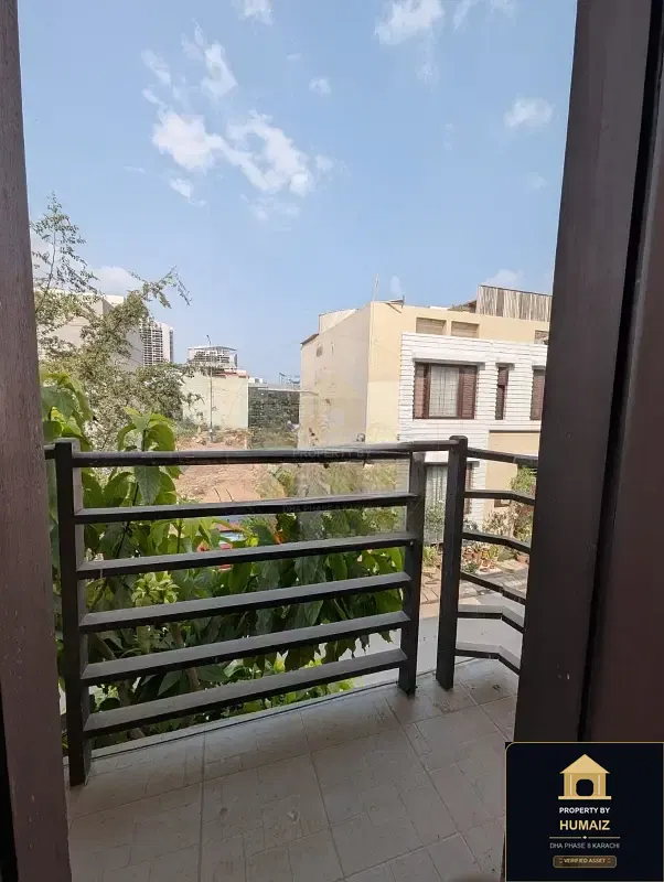 100 Sq. Yd. 4-Bedroom Luxury Villa (Basement, 5 Bath, Residence 2) in Khayaban-e-Iqbal For Sale in DHA Phase 8 Karachi — Photograph 6