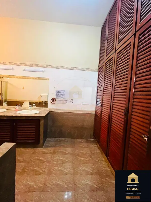 1,000 Sq. Yd. 6-Bedroom Luxury Villa (7 Bath, Residence 18) in DHA Phase 8 For Rent in DHA Phase 8 Karachi — Photograph 11