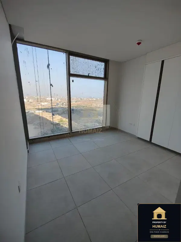 2-Bedroom Luxury Apartment (Park Facing, 3 Bath, Suite 38) at The Views For Rent in DHA Phase 8 Karachi — Photograph 4