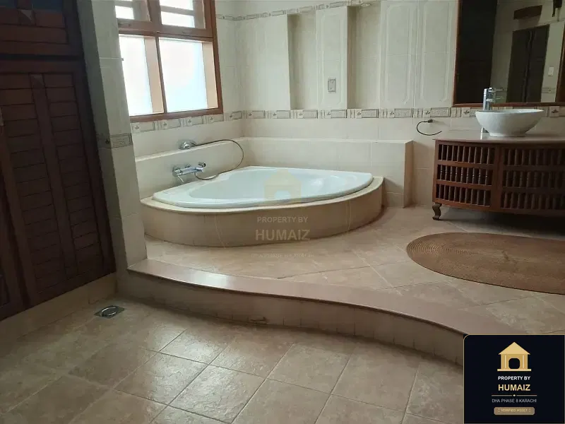 1,000 Sq. Yd. 6-Bedroom Luxury Villa (Private Pool, 6 Bath, Residence 1) in Khayaban-e-Tariq For Sale in DHA Phase 8 Karachi — Photograph 12