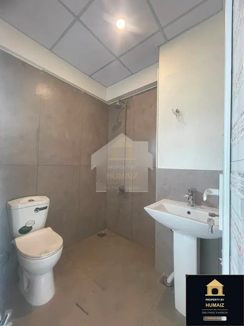 3-Bedroom Luxury Apartment (Brand New, 3 Bath, Suite 27) on Al-Murtaza Commercial For Sale in DHA Phase 8 Karachi — Photograph 6