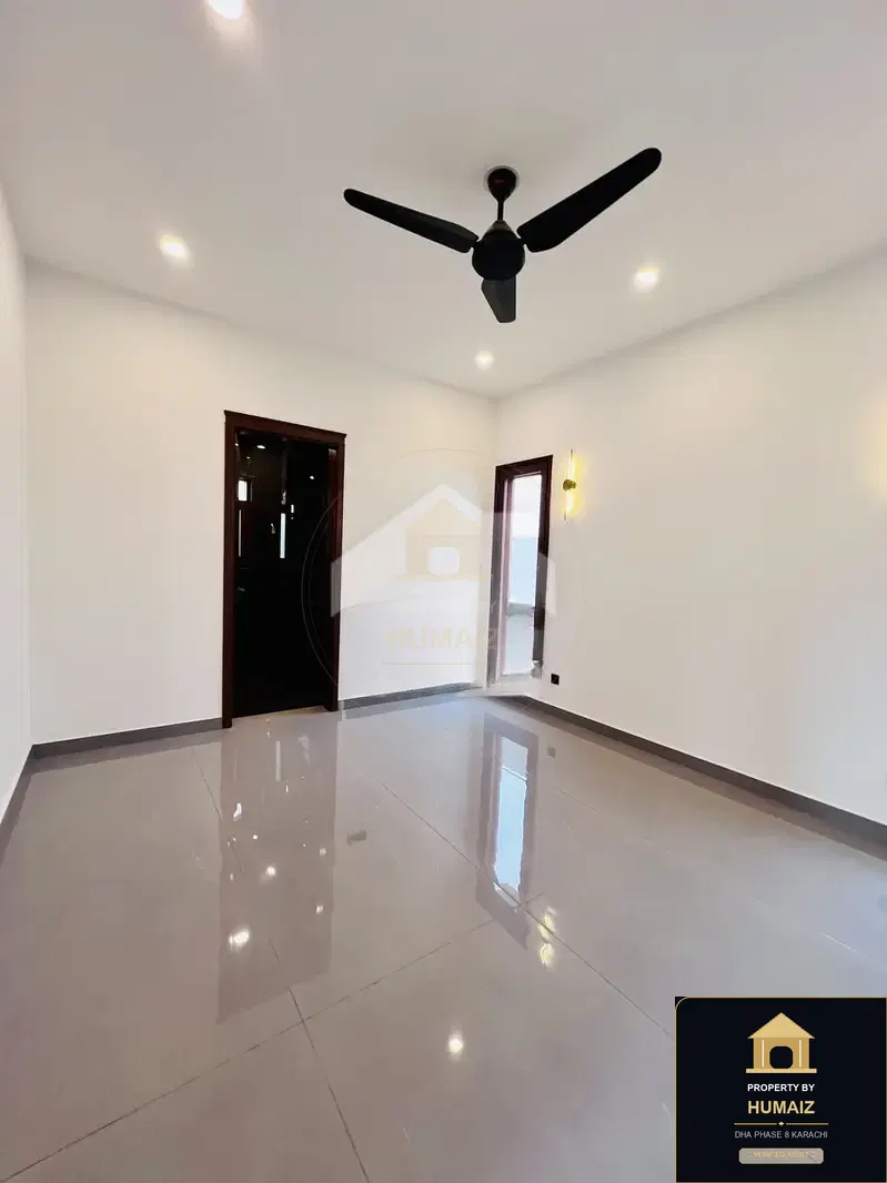 500 Sq. Yd. 5-Bedroom Luxury Villa (West Open, 6 Bath, Residence 13) in DHA Phase 8 For Sale in DHA Phase 8 Karachi — Photograph 11
