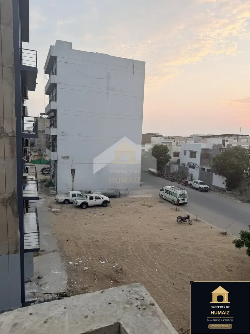 200 Sq. Yd. Commercial Building (Corner, Unit 16) on Al-Murtaza Commercial For Rent in DHA Phase 8 Karachi — Photograph 4