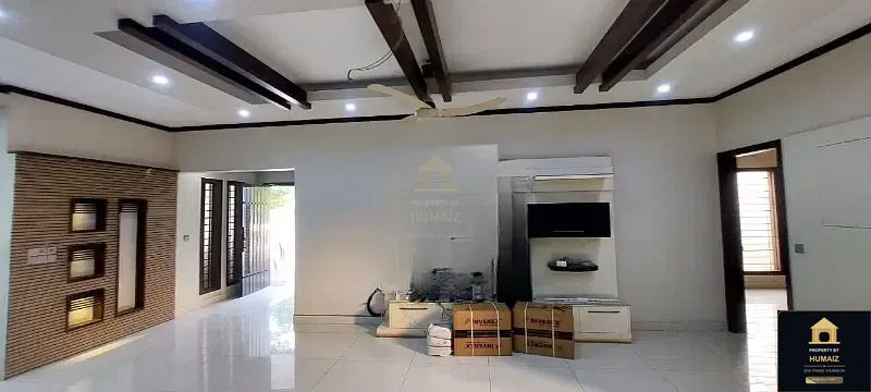 666 Sq. Yd. 5-Bedroom Luxury Villa (Basement, 6 Bath, Residence 5) in DHA Phase 8 For Sale in DHA Phase 8 Karachi — Photograph 44
