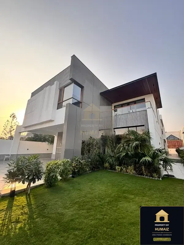 1,000 Sq. Yd. 6-Bedroom Luxury Villa (Private Pool, 6 Bath, Residence 12) in Zone A For Sale in DHA Phase 8 Karachi — Photograph 5