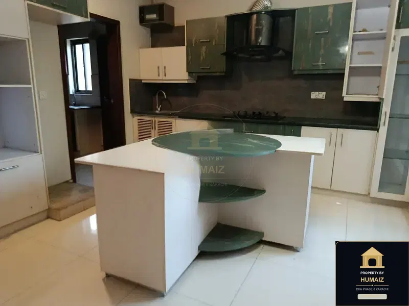 500 Sq. Yd. 5-Bedroom Luxury Villa (Boulevard Facing, 5 Bath, Residence 7) in DHA Phase 8 For Rent in DHA Phase 8 Karachi — Photograph 8