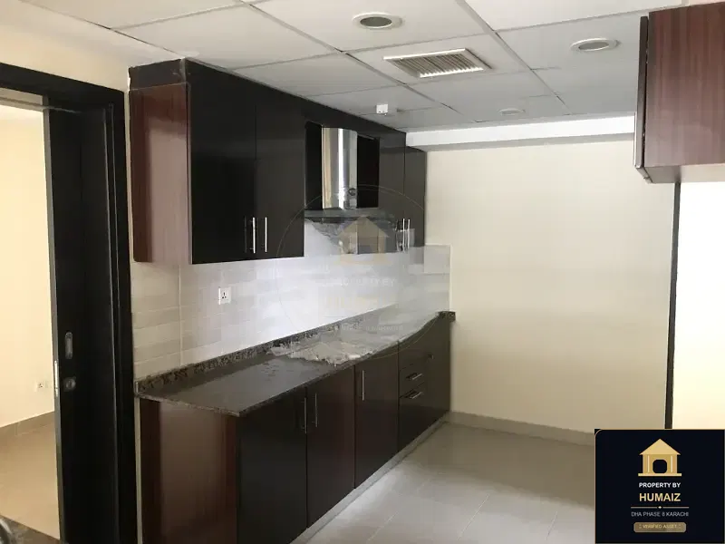 2-Bedroom Luxury Apartment (Sea Facing, 3 Bath, Suite 1) at Coral Towers For Rent in DHA Phase 8 Karachi — Photograph 4