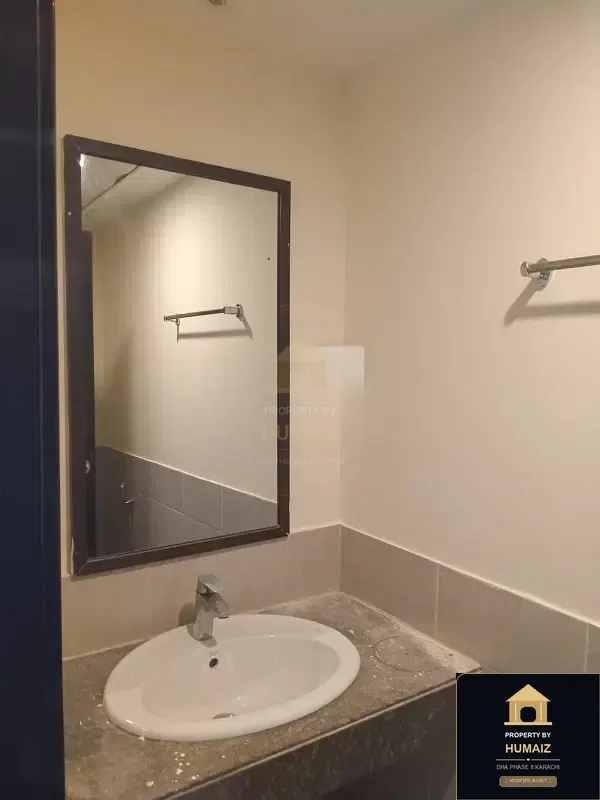 3-Bedroom Luxury Apartment (Sea Facing, 3 Bath, Suite 6) at Coral Towers For Sale in DHA Phase 8 Karachi — Photograph 3