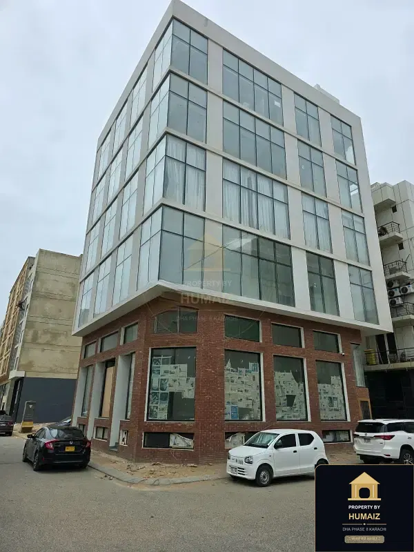 200 Sq. Yd. Corporate Office Space (Corner, 1 Bath, Unit 4) on Al-Murtaza Commercial For Rent in DHA Phase 8 Karachi — Photograph 11