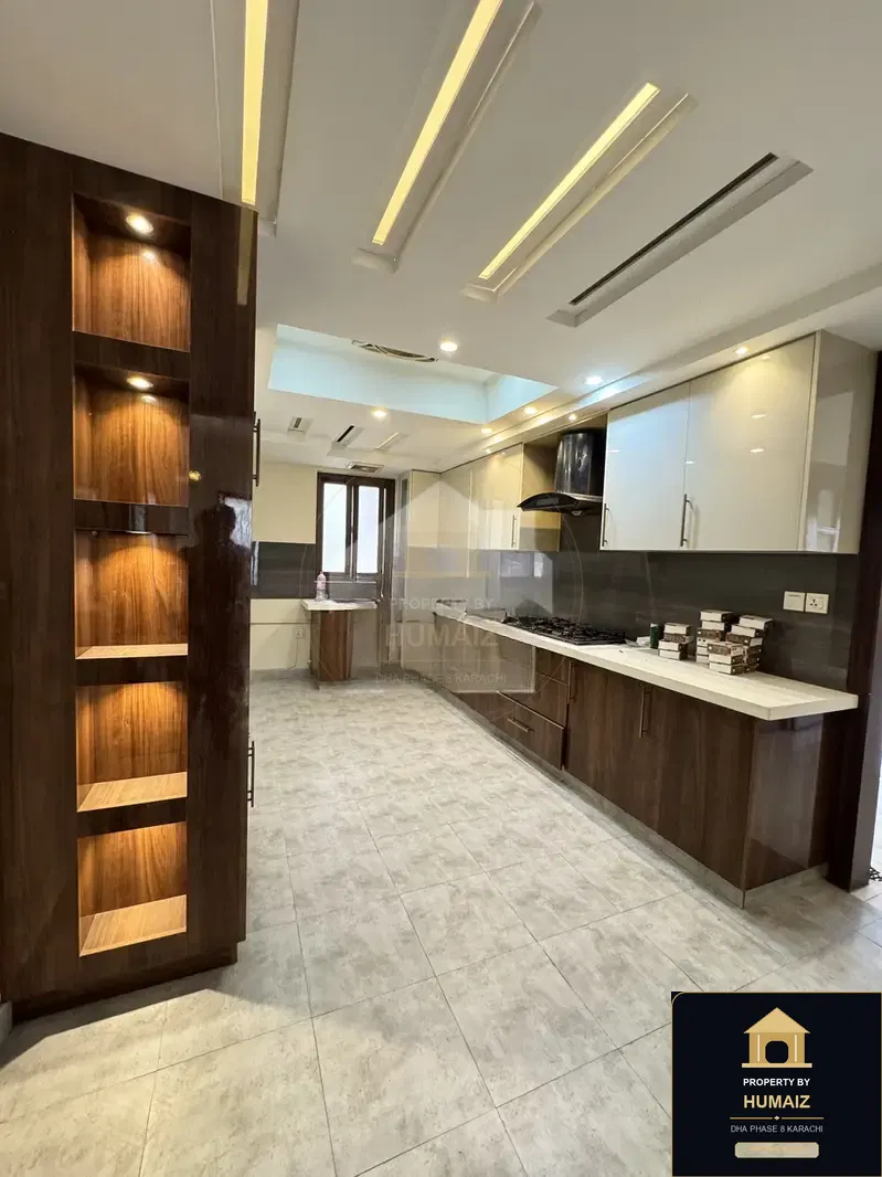 500 Sq. Yd. 6-Bedroom Luxury Villa on Khayaban-e-Ghalib For Sale in DHA Phase 8 Karachi — Photograph 13