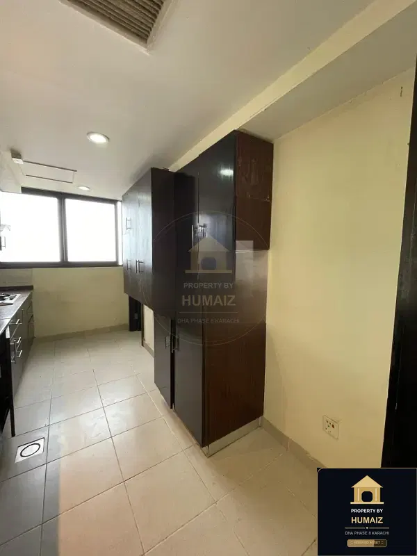 3-Bedroom Luxury Apartment (Sea Facing, 5 Bath, Suite 15) at Coral Towers For Sale in DHA Phase 8 Karachi — Photograph 4