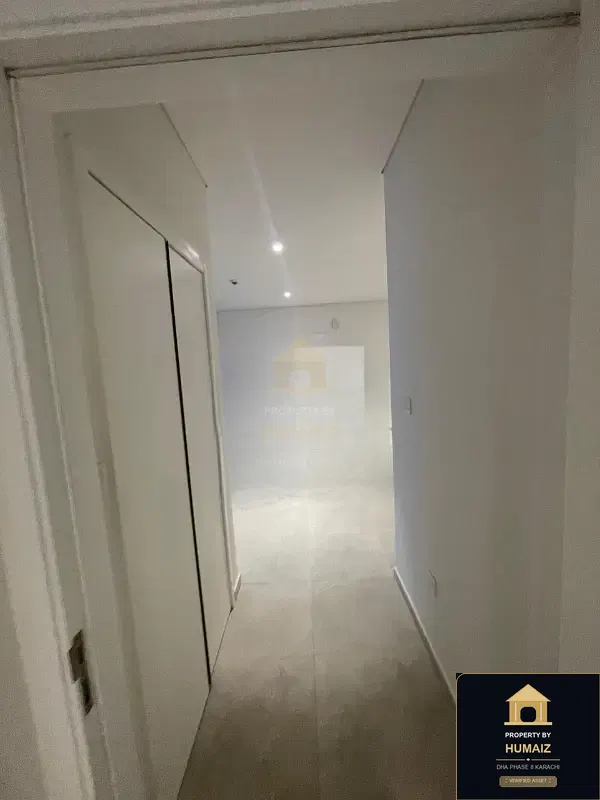 3-Bedroom Luxury Apartment (Sea Facing, 5 Bath, Suite 6) at The Views For Sale in DHA Phase 8 Karachi — Photograph 10