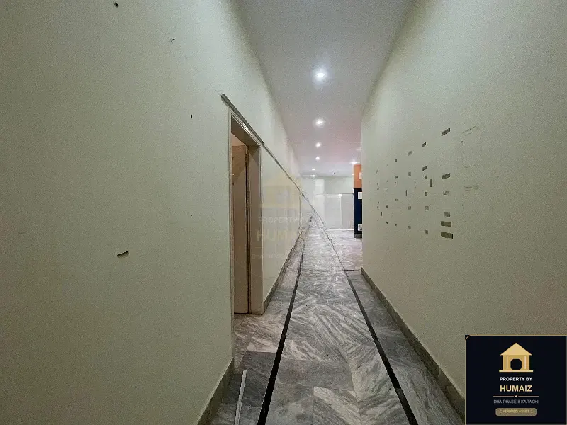 4-Bedroom Upper/Lower Portion (4 Bath, Unit 4) in DHA Phase 8 For Rent in DHA Phase 8 Karachi — Photograph 18