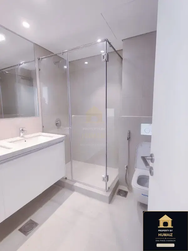 3-Bedroom Luxury Apartment (Sea Facing, 5 Bath, Suite 7) at Emaar Oceanfront For Rent in DHA Phase 8 Karachi — Photograph 16