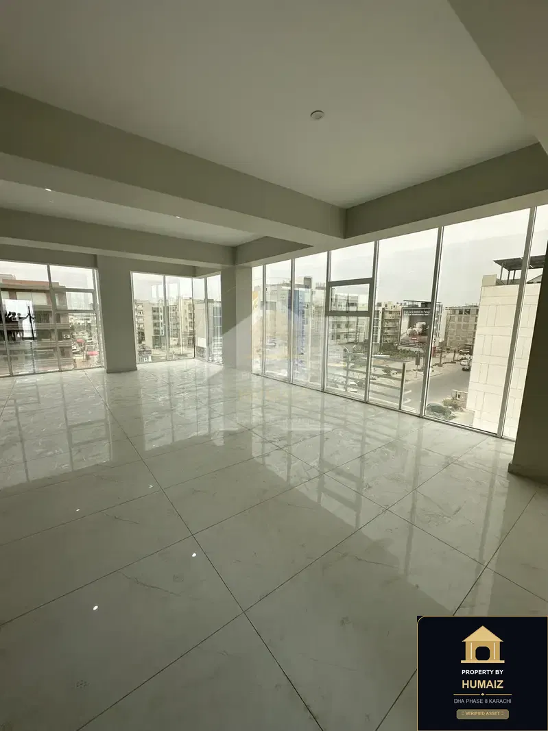 233 Sq. Yd. Corporate Office Space (Boulevard Facing, Unit 4) on Al-Murtaza Commercial For Rent in DHA Phase 8 Karachi — Photograph 6