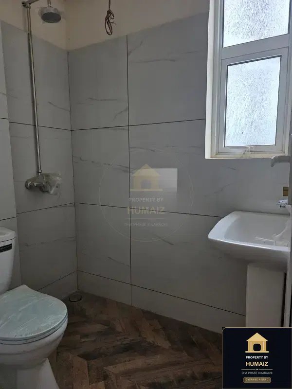 3-Bedroom Luxury Apartment in Zone A For Sale in DHA Phase 8 Karachi — Photograph 3