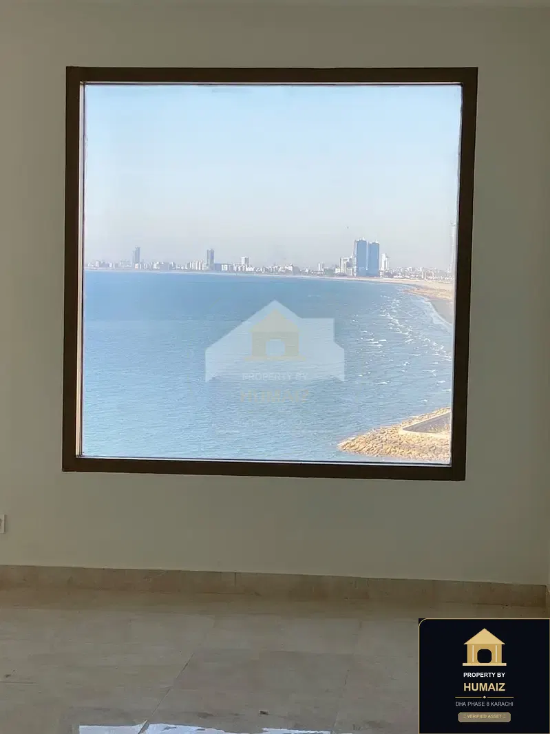 4-Bedroom Luxury Apartment (Sea Facing, 6 Bath, Suite 6) at Pearl Towers For Sale in DHA Phase 8 Karachi — Photograph 4
