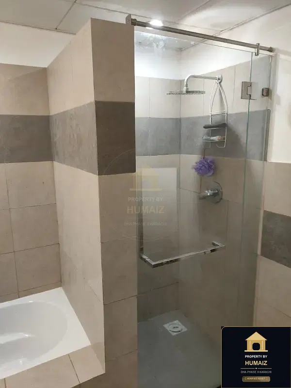 2-Bedroom Luxury Apartment (Sea Facing, 4 Bath, Suite 23) at Pearl Towers For Sale in DHA Phase 8 Karachi — Photograph 16