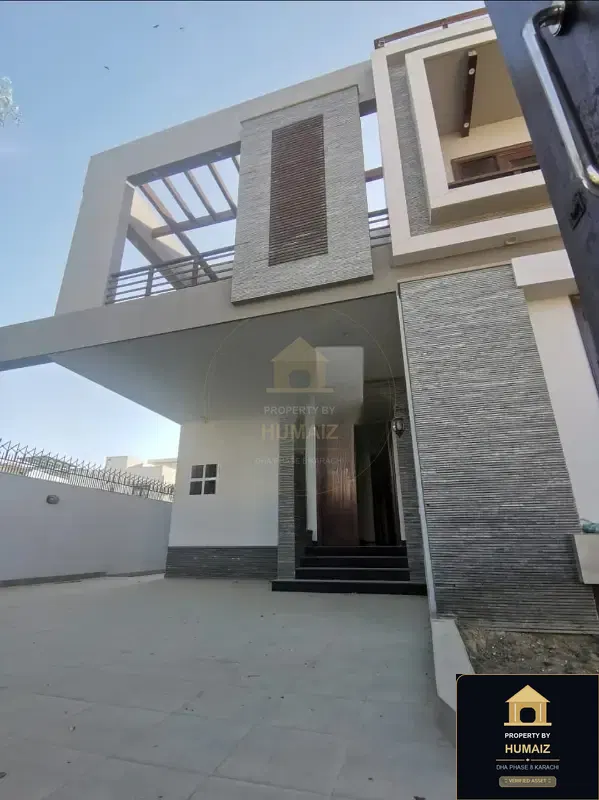 500 Sq. Yd. 5-Bedroom Luxury Villa (Basement, 5 Bath, Residence 34) in DHA Phase 8 For Sale in DHA Phase 8 Karachi — Photograph 8