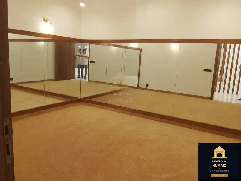 500 Sq. Yd. Architectural Villa (Basement, Residence 5) in DHA Phase 8 For Sale in DHA Phase 8 Karachi — Photograph 21