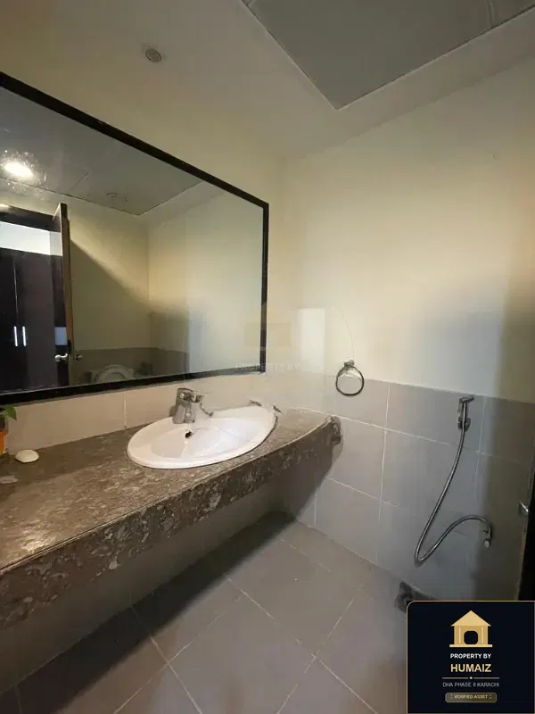 3-Bedroom Luxury Apartment (Sea Facing, 5 Bath, Suite 12) at Coral Towers For Sale in DHA Phase 8 Karachi — Photograph 39
