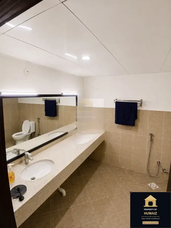 4-Bedroom Luxury Apartment (Sea Facing, 5 Bath, Suite 4) at Pearl Towers For Rent in DHA Phase 8 Karachi — Photograph 5