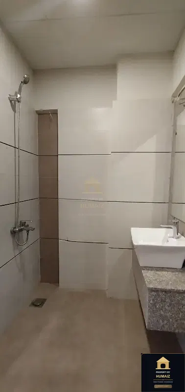 3-Bedroom Luxury Apartment (3 Bath, Suite 6) on Al-Murtaza Commercial For Sale in DHA Phase 8 Karachi — Photograph 15