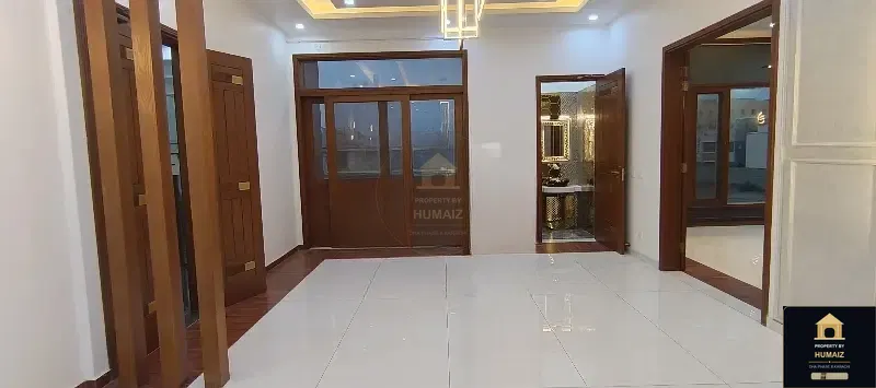 600 Sq. Yd. 7-Bedroom Luxury Villa in Zone A For Sale in DHA Phase 8 Karachi — Photograph 30