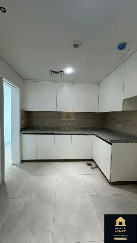2-Bedroom Luxury Apartment (Sea Facing, 3 Bath, Suite 4) at Emaar Oceanfront For Sale in DHA Phase 8 Karachi — Photograph 15