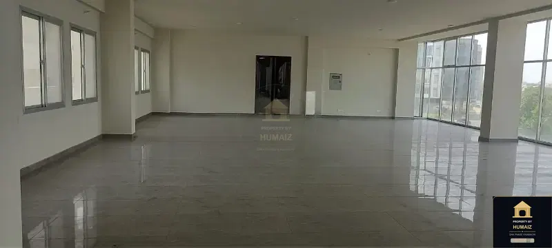 333 Sq. Yd. Corporate Office Space (Brand New, 2 Bath, Unit 1) in DHA Phase 8 For Rent in DHA Phase 8 Karachi — Photograph 3