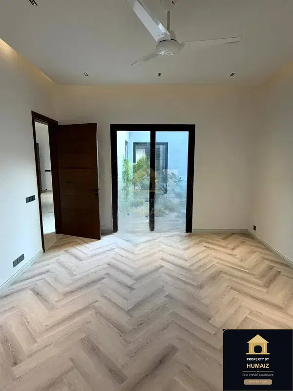 500 Sq. Yd. 5-Bedroom Luxury Villa (Boulevard Facing, 6 Bath, Residence 2) on Zulfiqar Commercial For Sale in DHA Phase 8 Karachi — Photograph 2