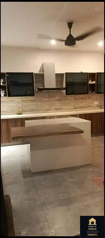 500 Sq. Yd. 5-Bedroom Luxury Villa (5 Bath, Residence 8) on Zulfiqar Commercial For Sale in DHA Phase 8 Karachi — Photograph 8