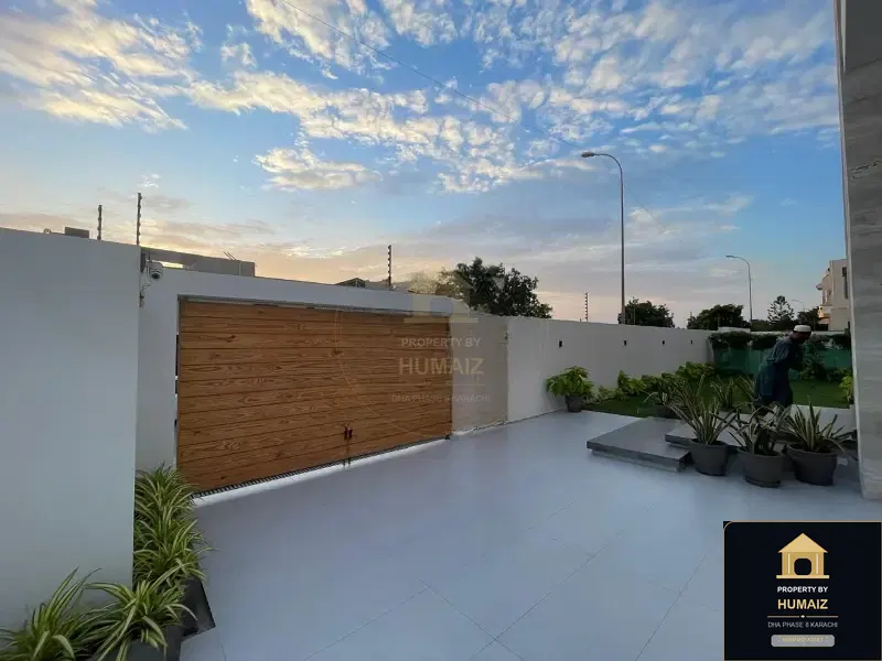 1,000 Sq. Yd. 11-Bedroom Luxury Villa (West Open, 7 Bath, Residence 1) in DHA Phase 8 For Sale in DHA Phase 8 Karachi — Photograph 19