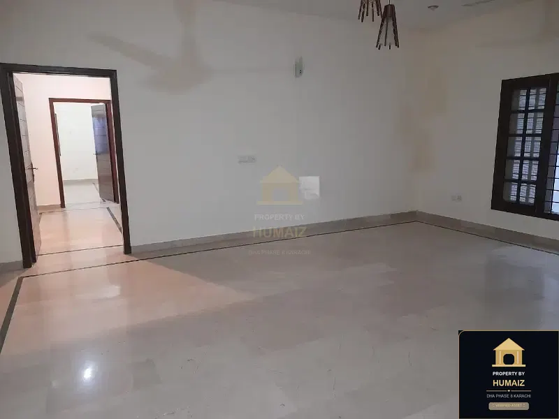 3-Bedroom Upper/Lower Portion (3 Bath, Unit 3) in Zone A For Rent in DHA Phase 8 Karachi — Photograph 9