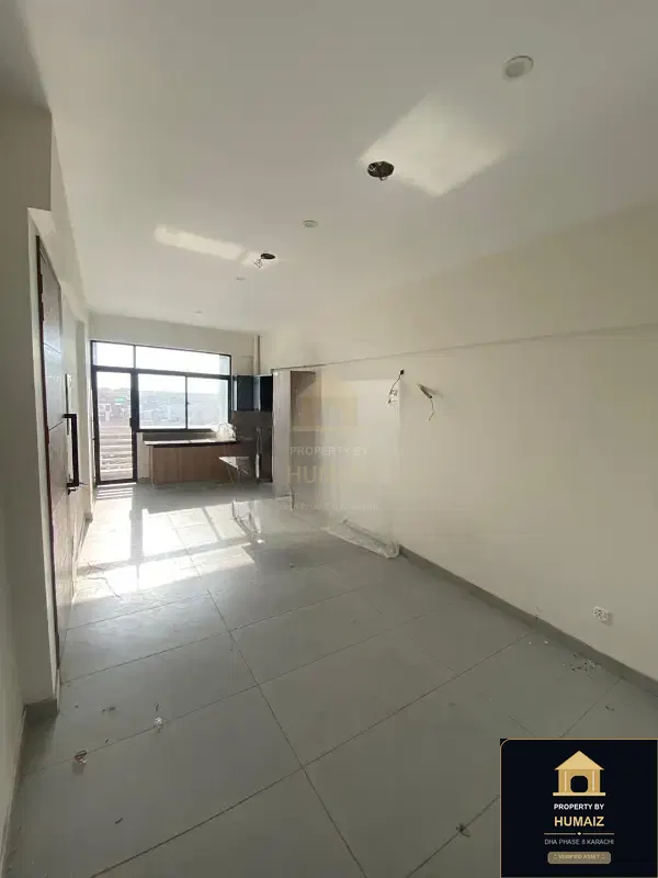 2-Bedroom Luxury Apartment (2 Bath, Suite 5) on Al-Murtaza Commercial For Rent in DHA Phase 8 Karachi — Photograph 2