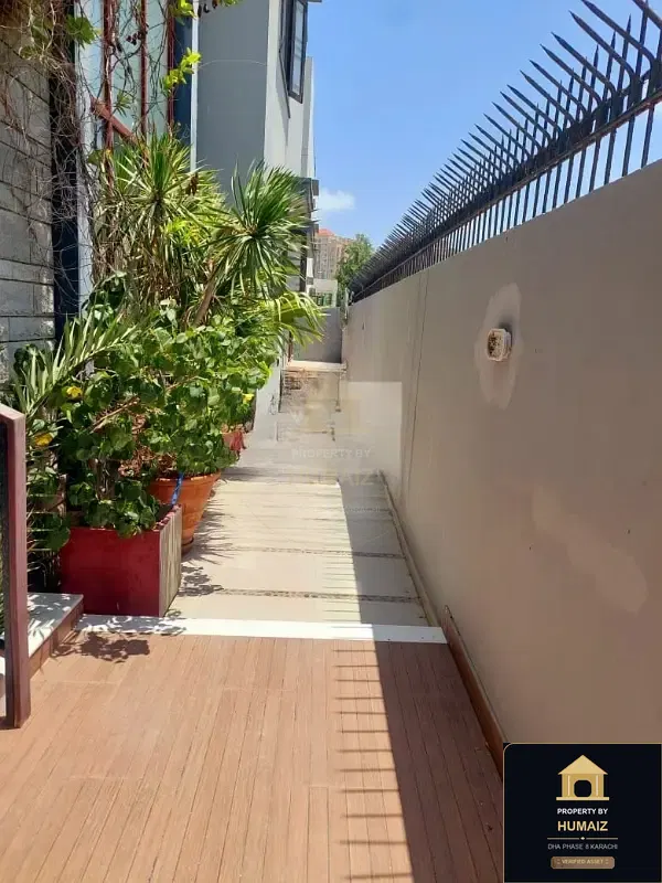 500 Sq. Yd. 5-Bedroom Luxury Villa on Khayaban-e-Tipu Sultan For Sale in DHA Phase 8 Karachi — Photograph 14