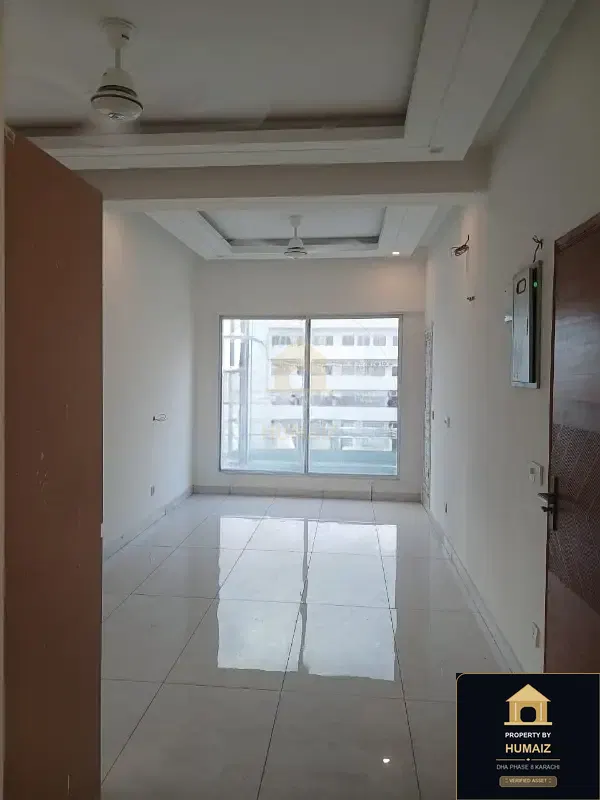 3-Bedroom Luxury Apartment (Corner, 4 Bath, Suite 35) on Al-Murtaza Commercial For Sale in DHA Phase 8 Karachi — Photograph 18