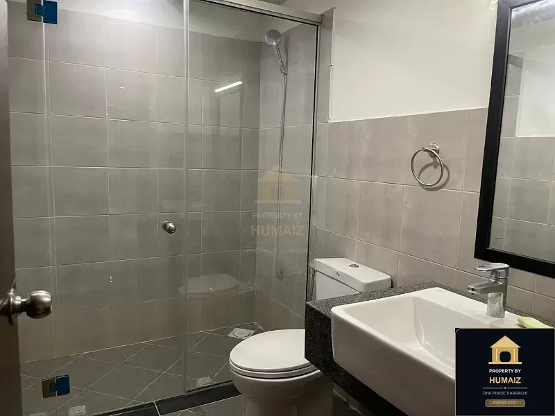 3-Bedroom Luxury Apartment (Sea Facing, 4 Bath, Suite 23) at Pearl Towers For Rent in DHA Phase 8 Karachi — Photograph 17