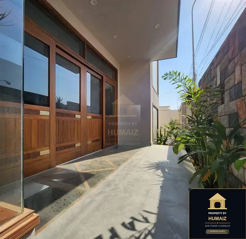 500 Sq. Yd. 8-Bedroom Luxury Villa in Zone A For Sale in DHA Phase 8 Karachi — Photograph 21