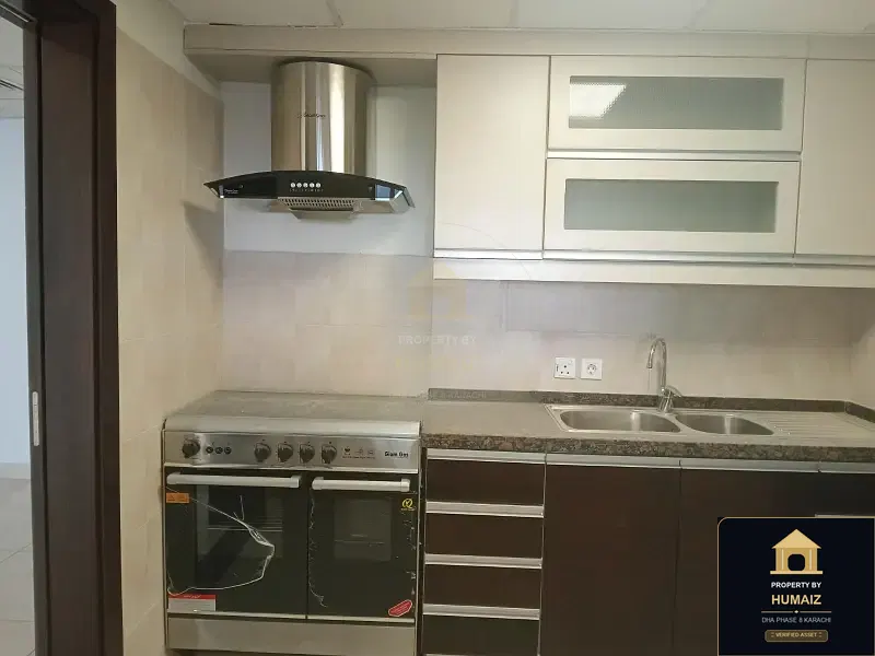 4-Bedroom Luxury Apartment (Sea Facing, 6 Bath, Suite 4) at Coral Towers For Sale in DHA Phase 8 Karachi — Photograph 16