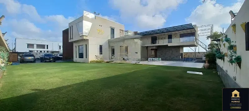 2,000 Sq. Yd. 8-Bedroom Luxury Villa (Private Pool, 7 Bath, Residence 3) in DHA Phase 8 For Sale in DHA Phase 8 Karachi — Photograph 10