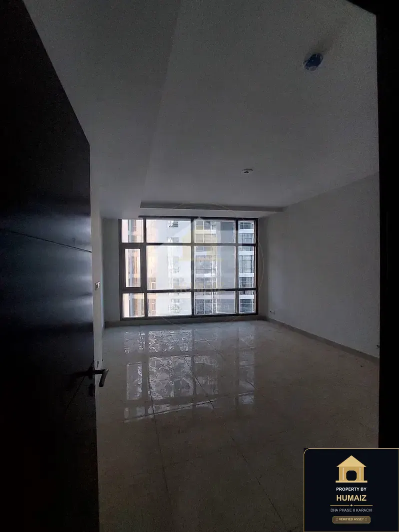 2-Bedroom Luxury Apartment (3 Bath, Suite 7) at Pearl Towers For Sale in DHA Phase 8 Karachi — Photograph 5