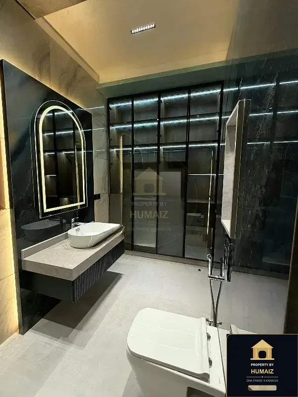 500 Sq. Yd. 7-Bedroom Luxury Villa in Zone A For Sale in DHA Phase 8 Karachi — Photograph 9