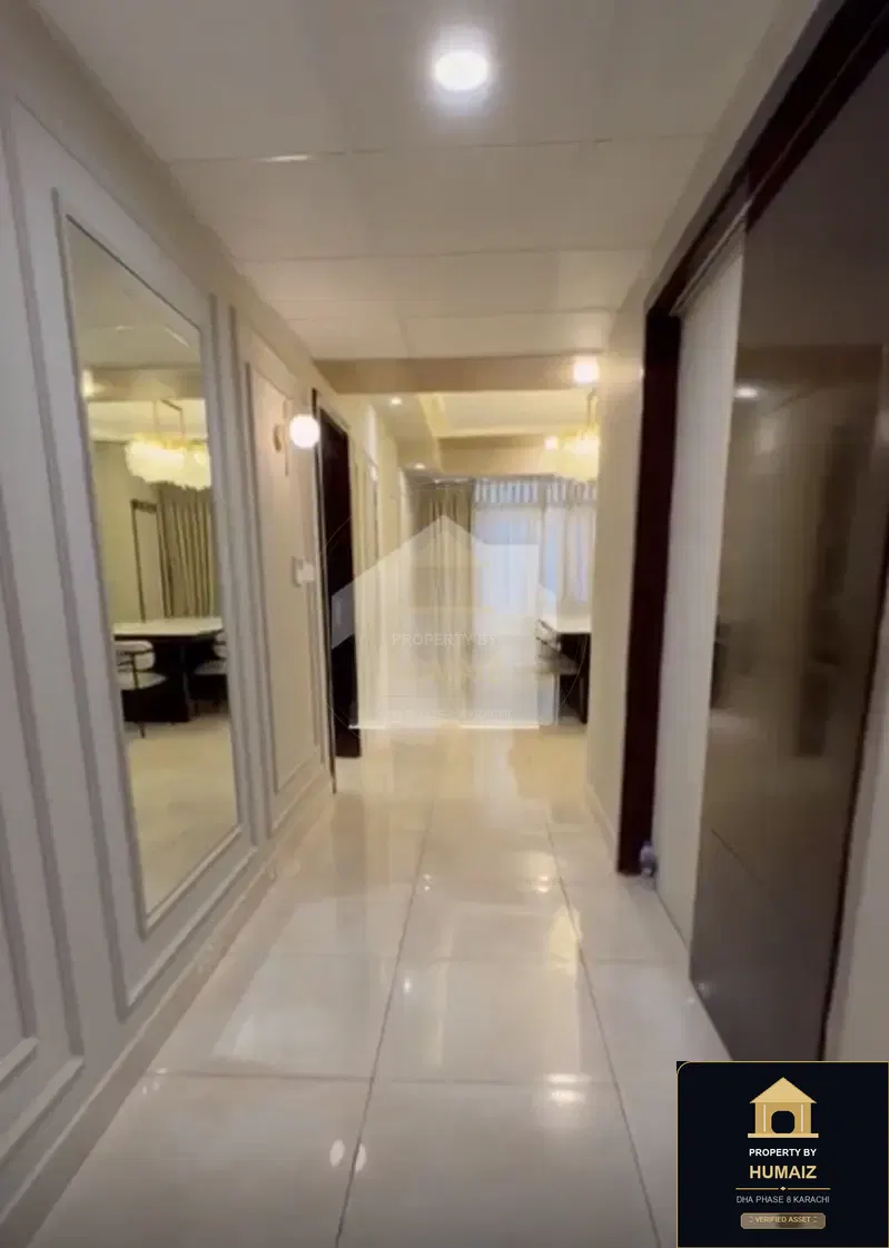 3-Bedroom Luxury Apartment (Sea Facing, 3 Bath, Suite 6) at Pearl Towers For Sale in DHA Phase 8 Karachi — Photograph 4