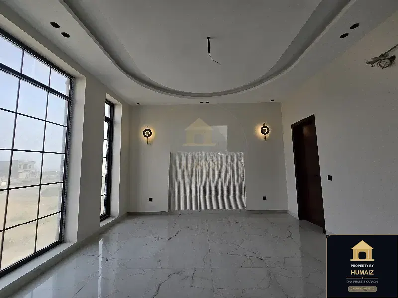 300 Sq. Yd. 4-Bedroom Luxury Villa (Basement, 5 Bath, Residence 2) in DHA Phase 8 For Sale in DHA Phase 8 Karachi — Photograph 7