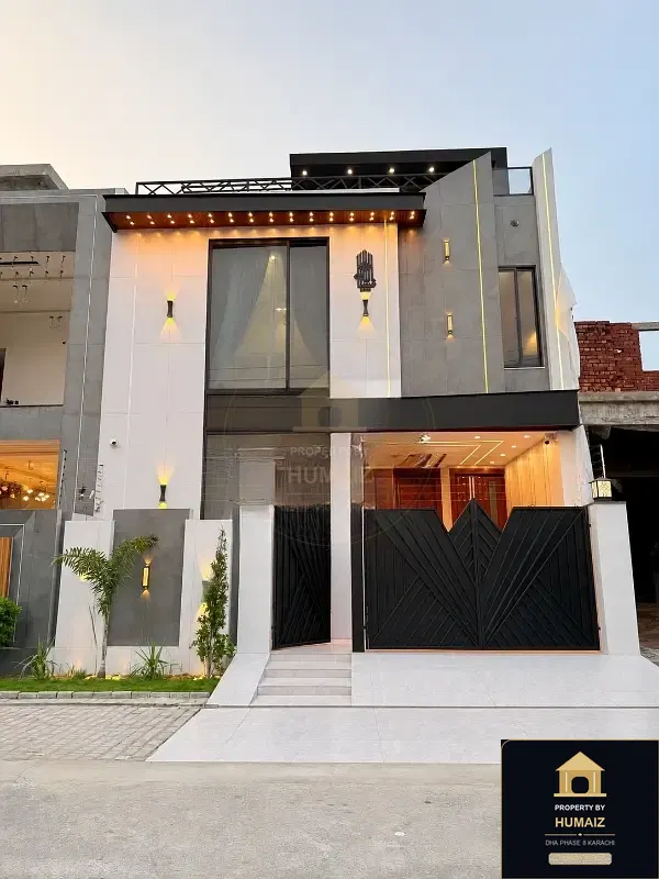 100 Sq. Yd. 4-Bedroom Luxury Villa (Boulevard Facing, 4 Bath, Residence 1) in Khayaban-e-Iqbal For Sale in DHA Phase 8 Karachi — Photograph 2
