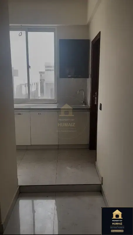 3-Bedroom Luxury Apartment (Brand New, 3 Bath, Suite 2) on Zulfiqar Commercial For Sale in DHA Phase 8 Karachi — Photograph 4